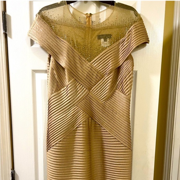 Tadashi Shoji Dresses & Skirts - Tadashi Shoji Gold Sheath Dress with Cap Sleeves